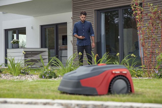 3172xl_SOLO127446_Solo_Robotklipper_Robolinho_700E